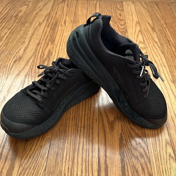 Altra Paradigm 4.5 black Men’s size 9 - Picture 1 of 5